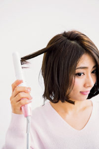 毛先を前に向けたいときは、スト