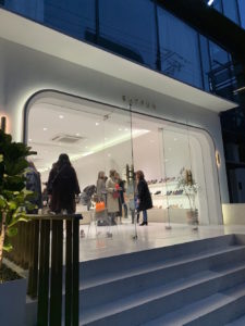 私がよく立ち寄るカロスキル店は