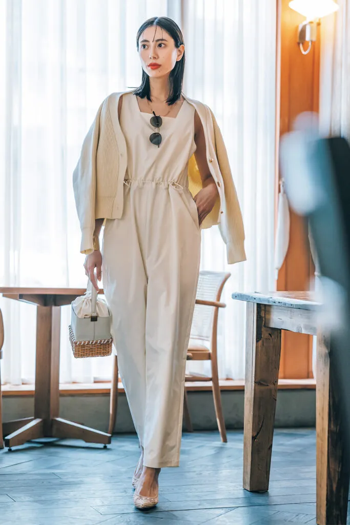 撥水サロペットの雨の日コーデ