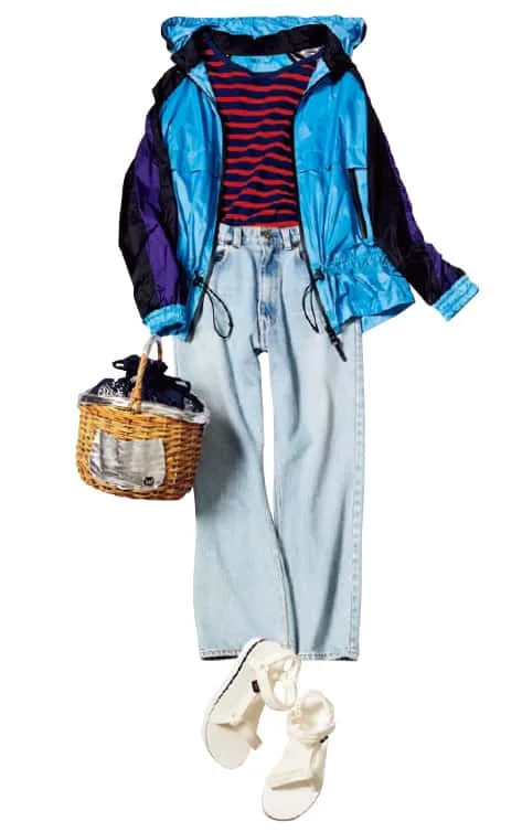 ウィンドブレーカー × スポーツサンダルの大人カジュアルな雨の日デートコーデ