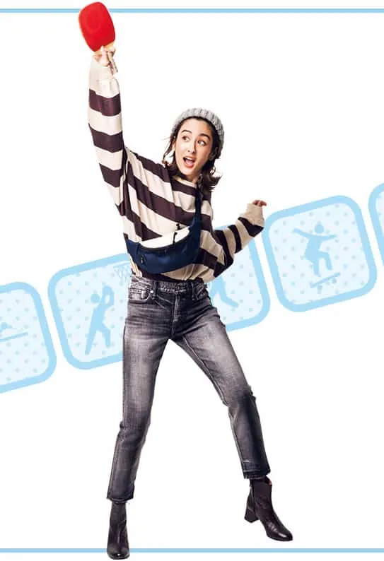 ボーダー (茶色＆太ピッチ) × デニム × ボディバッグ の大人カジュアルなボーダーコーデ