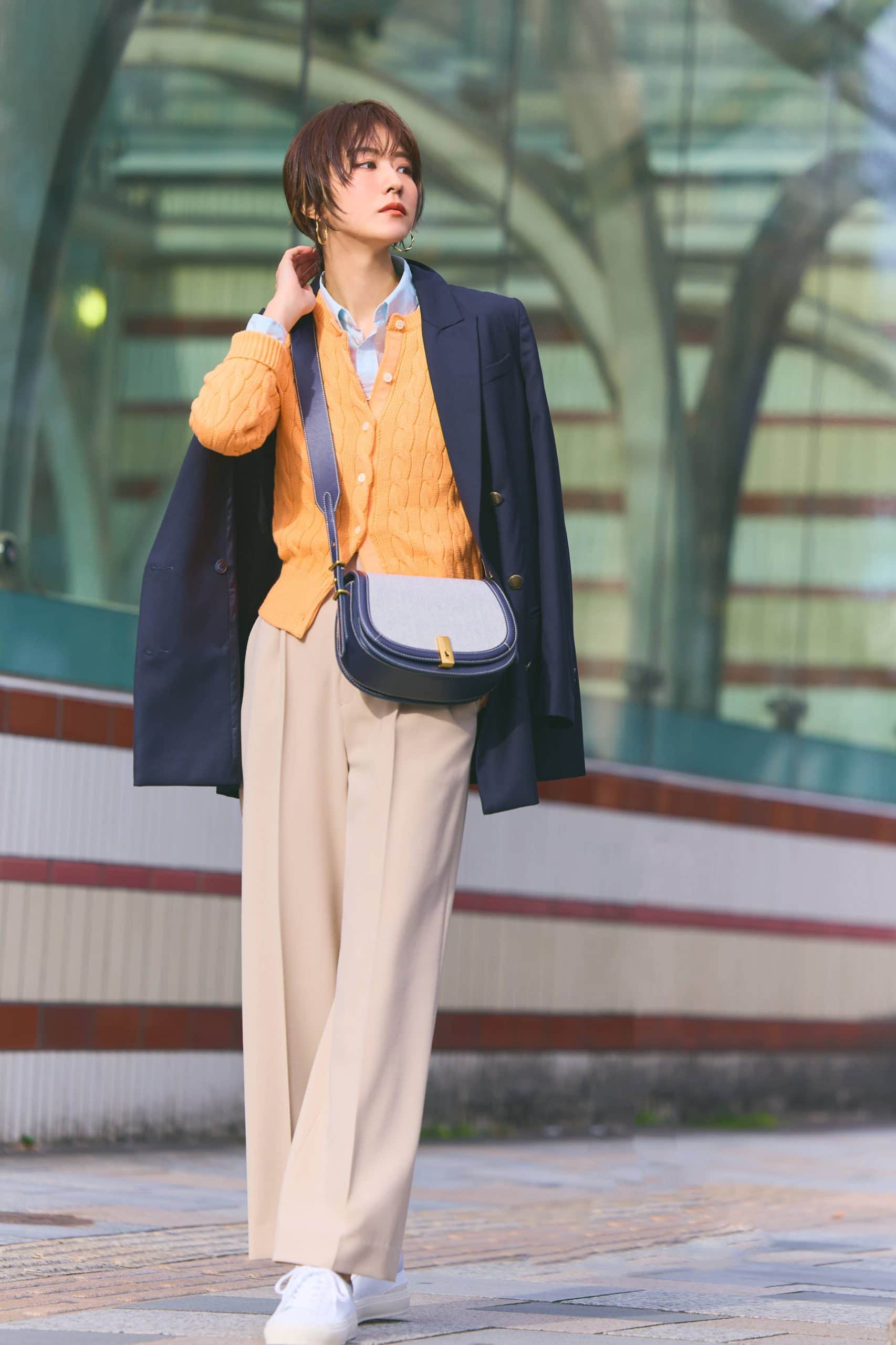 【どんなコーデにも合う◎】ローレンラルフローレン　オフホワイト ショルダーバッグ ラルフローレン】 斜めがけしても大人っぽい！ お仕事コーデに