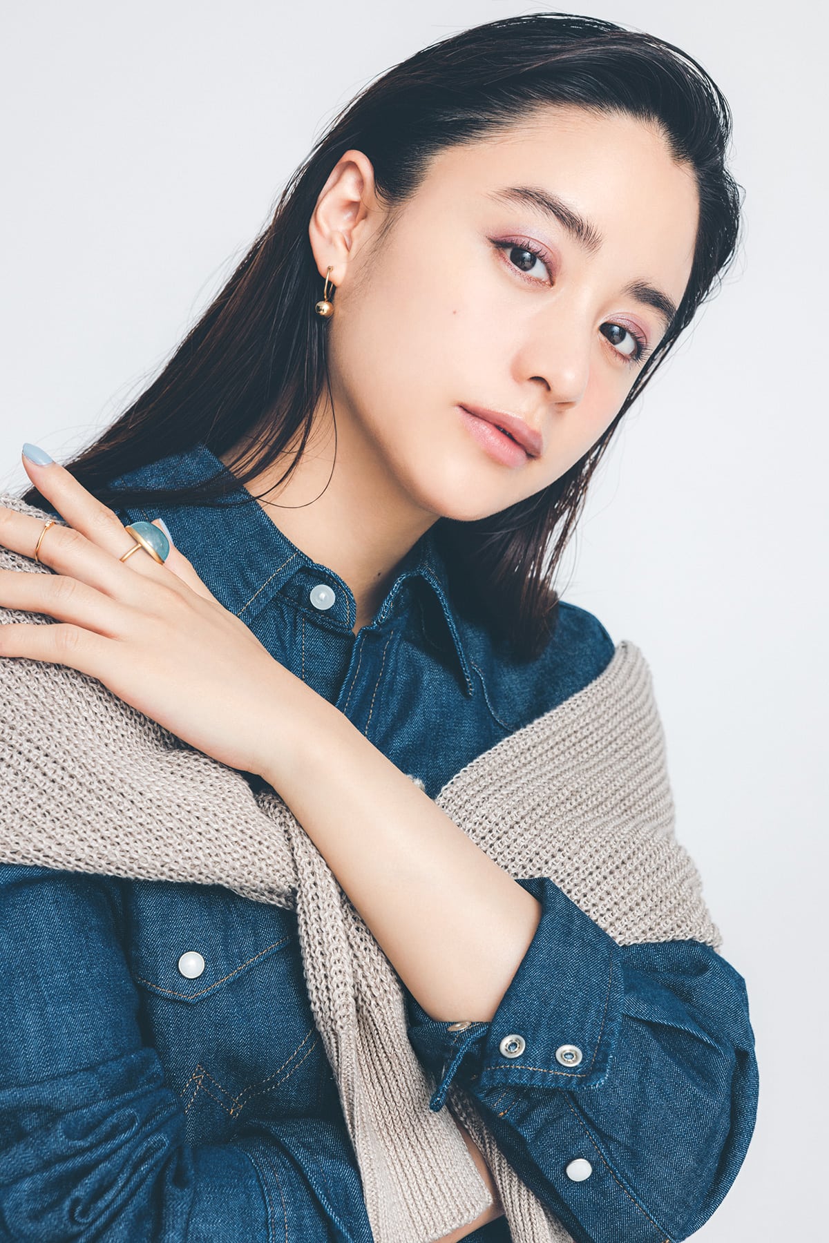 女優・山本美月さん主演！「女らしいなじみメークは、大人の