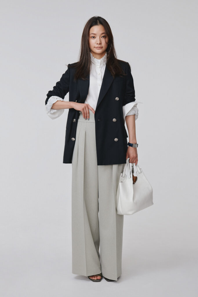 マディソンブルーのジャケット】TPOレスな黒相棒アイテムが頼り