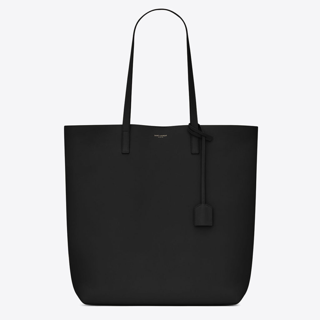 サンローラン】 憧れブランドで発見！今月話題のバッグ | CLASSY