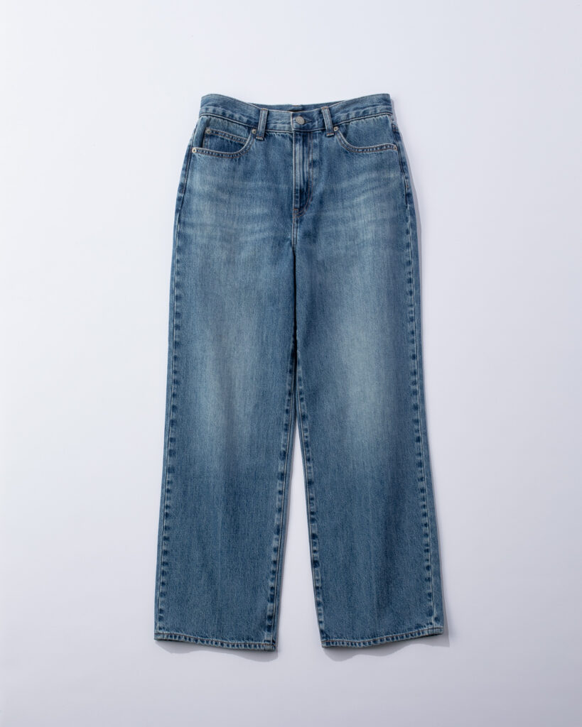 新品 UNIQLO:C ワイドストレートジーンズ 26 ユニクロシー デニム UNIQLO:C ワイドストレートジーンズ 25 ライトブルー - メルカリ