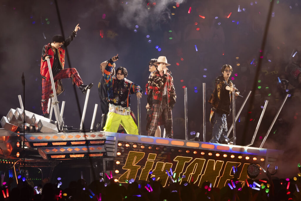 SixTONES アリーナツアー Feel da CITY STAFF ロンT on eST