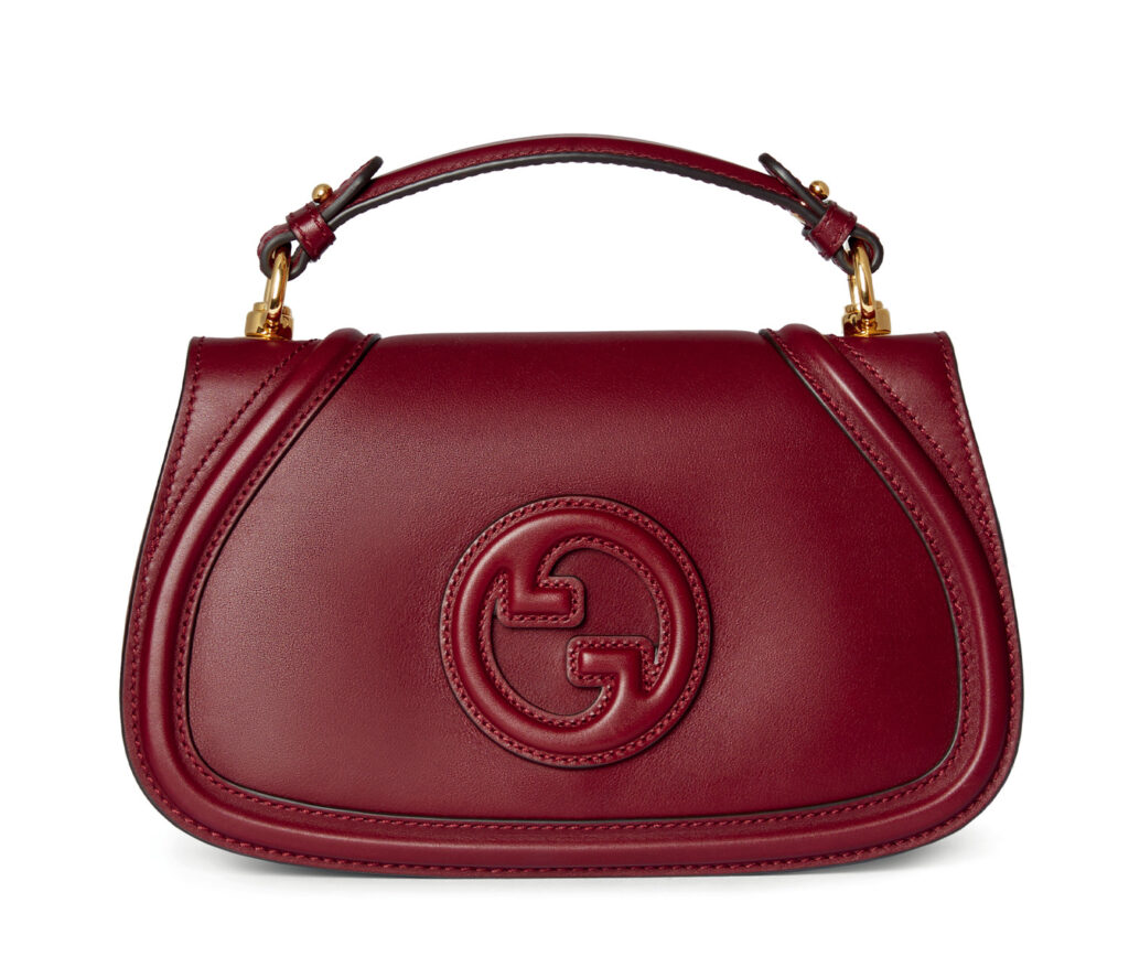 オシャレして働く私の隣にグッチのバッグ | CLASSY.[クラッシィ]
