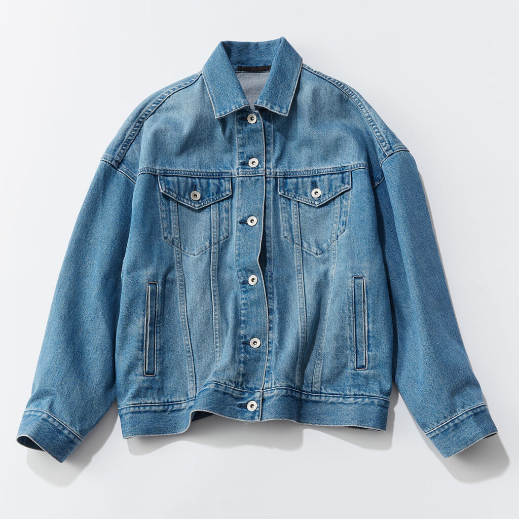ユニクロのデニムジャケット