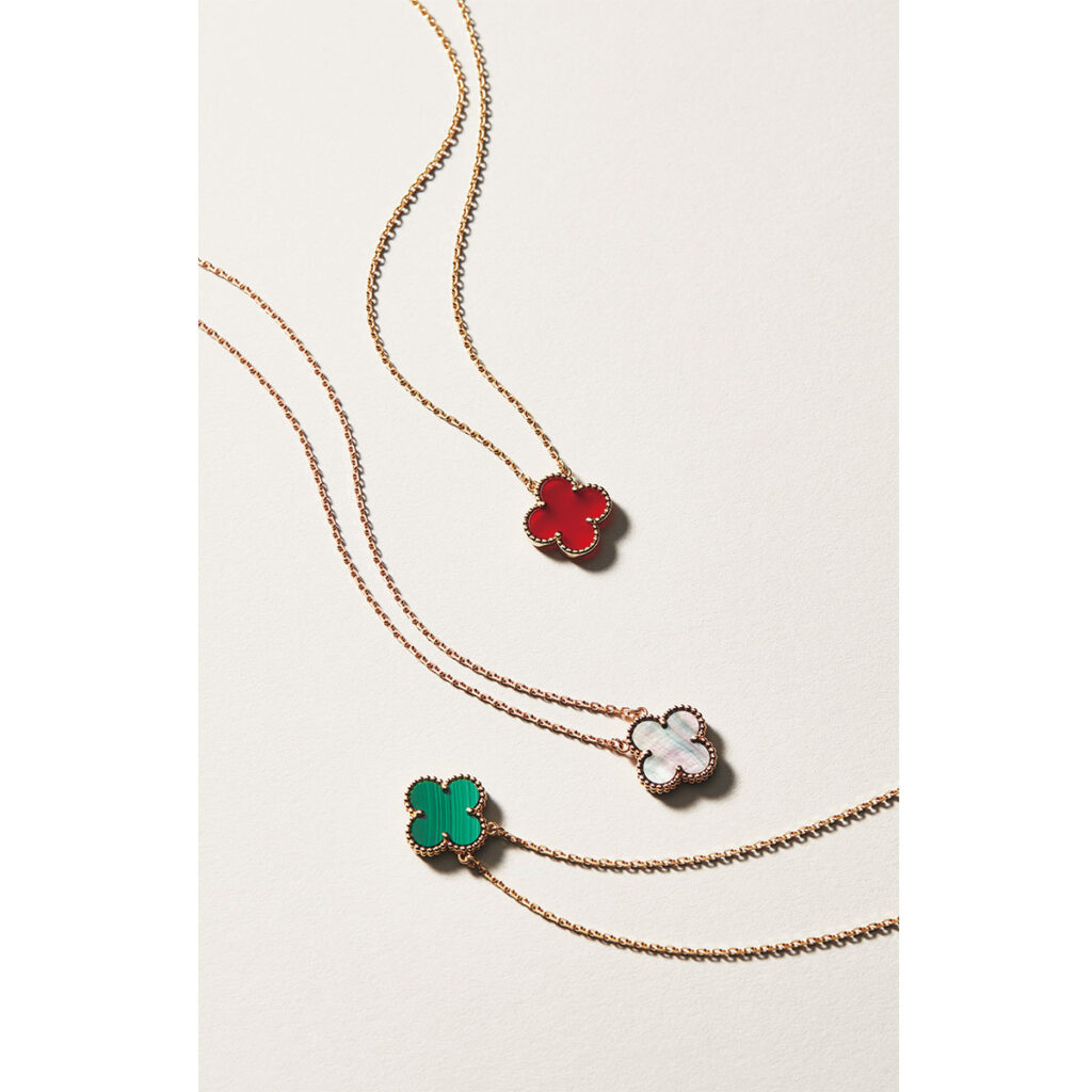 アルハンブラのペンダント