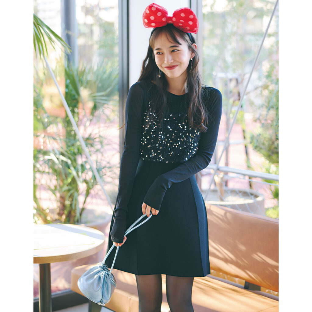 オールブラックのミニコーデ