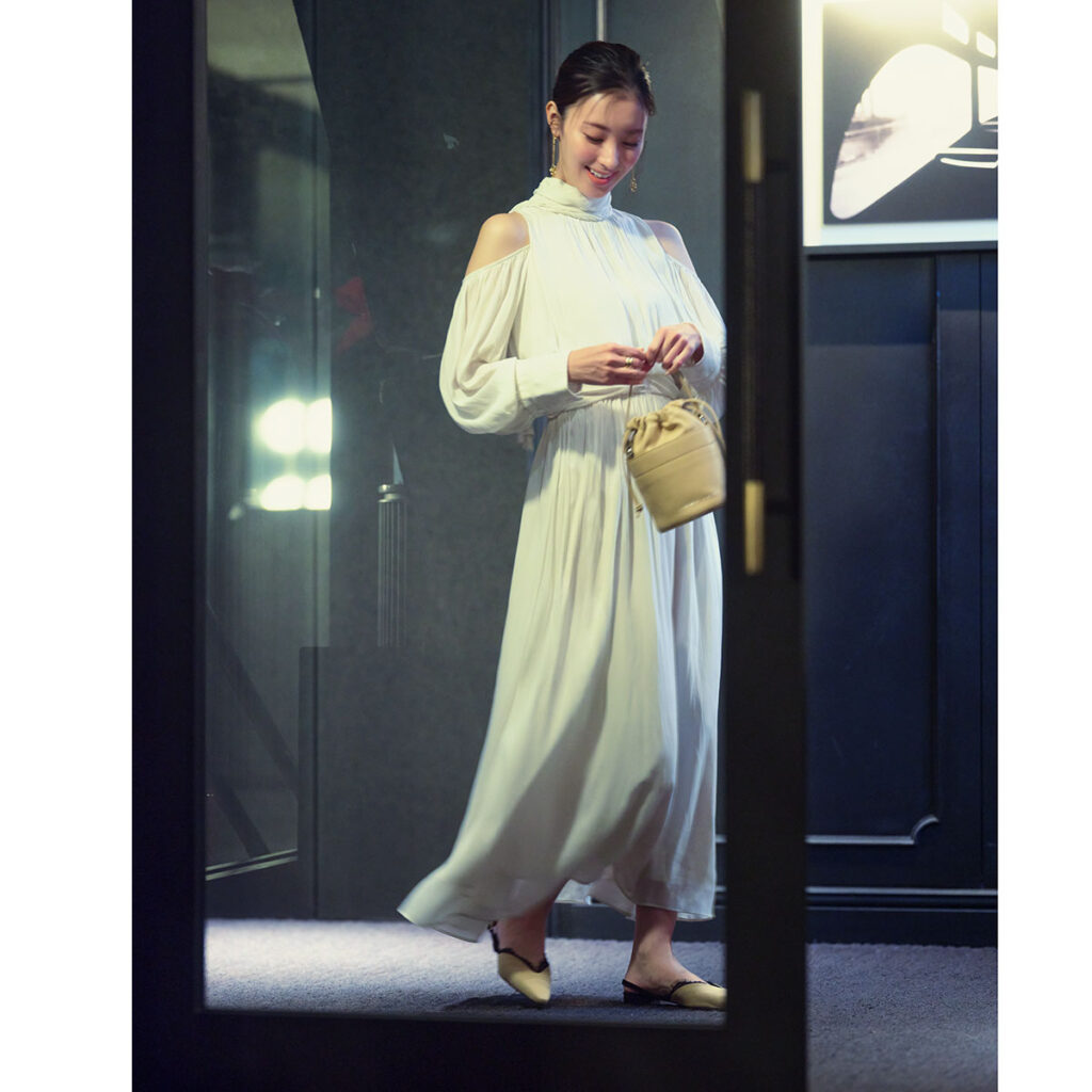 シフォンワンピのコーデ