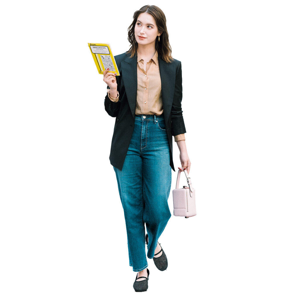 ジャケットとデニムのコーデ