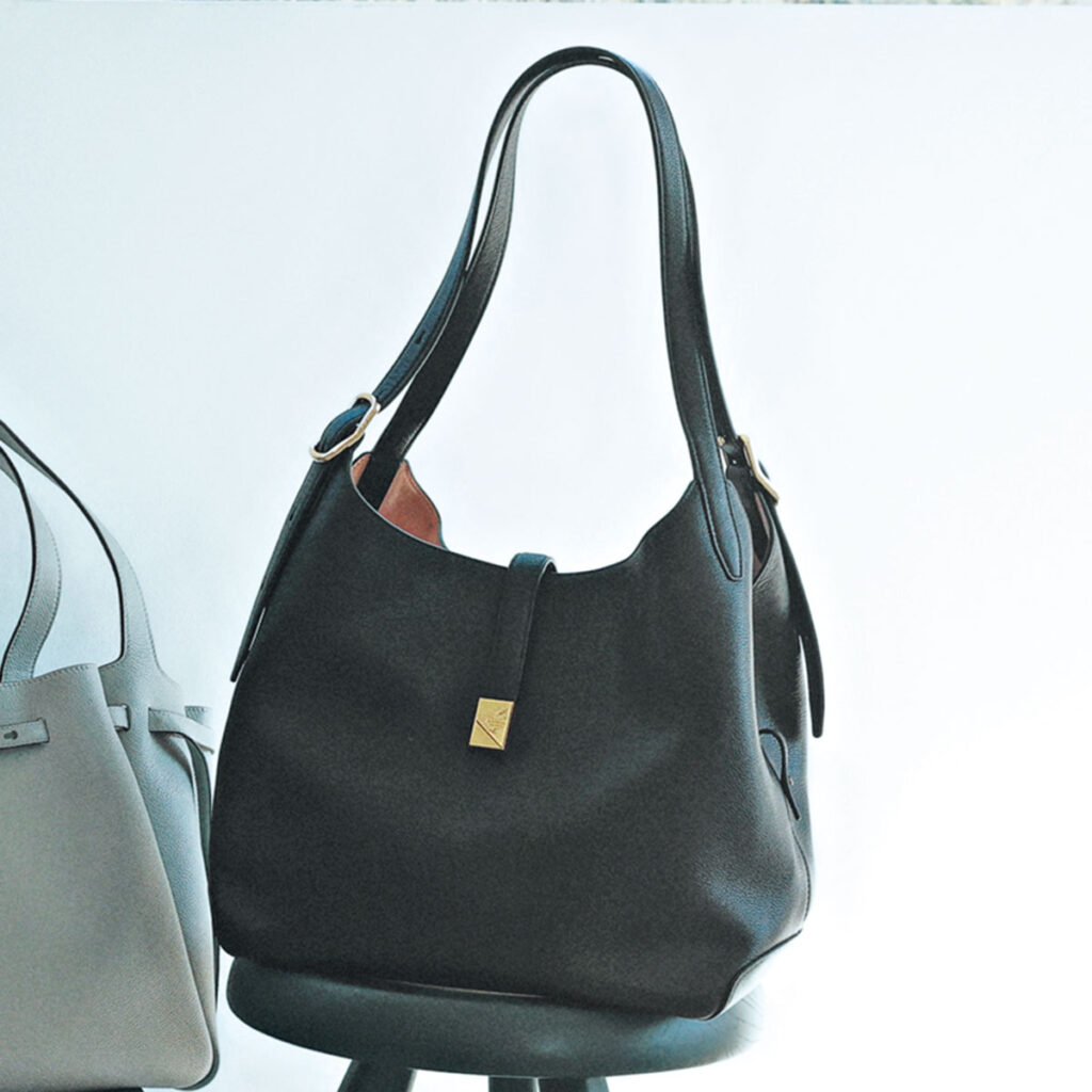 ケイト・スペード ニューヨークのロゴバッグ