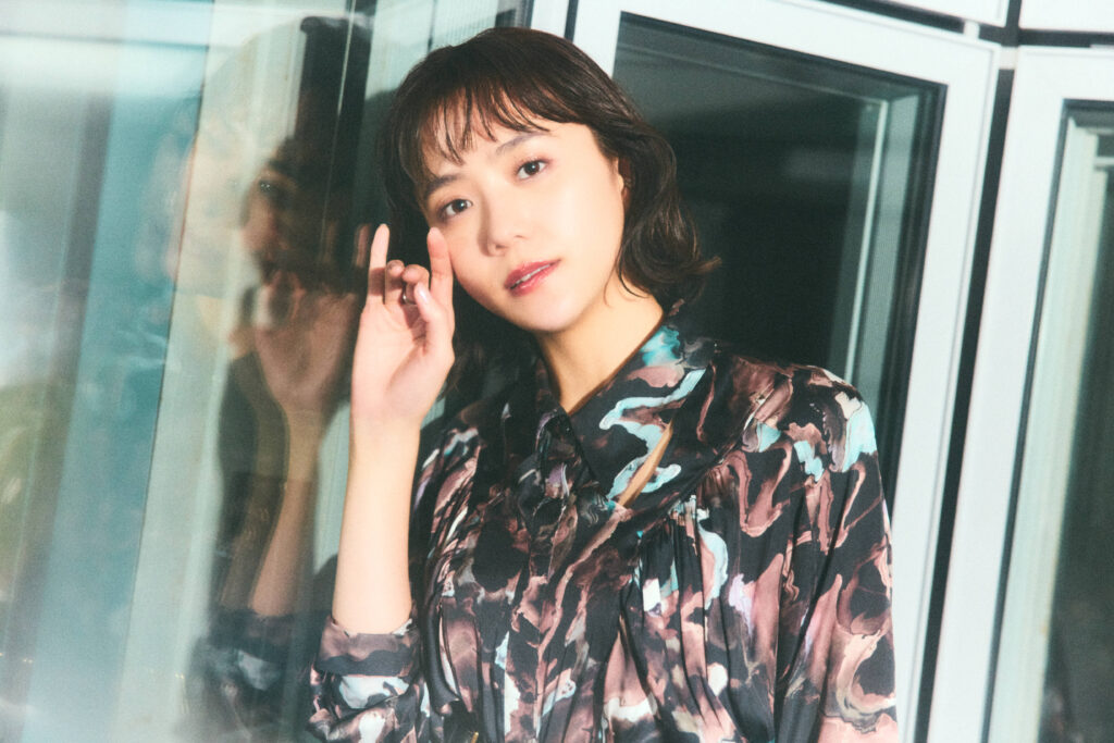 【大型配送タイプ】松井愛莉さん掲載3ページ（ポスターサイズ）#5787 36659-951-