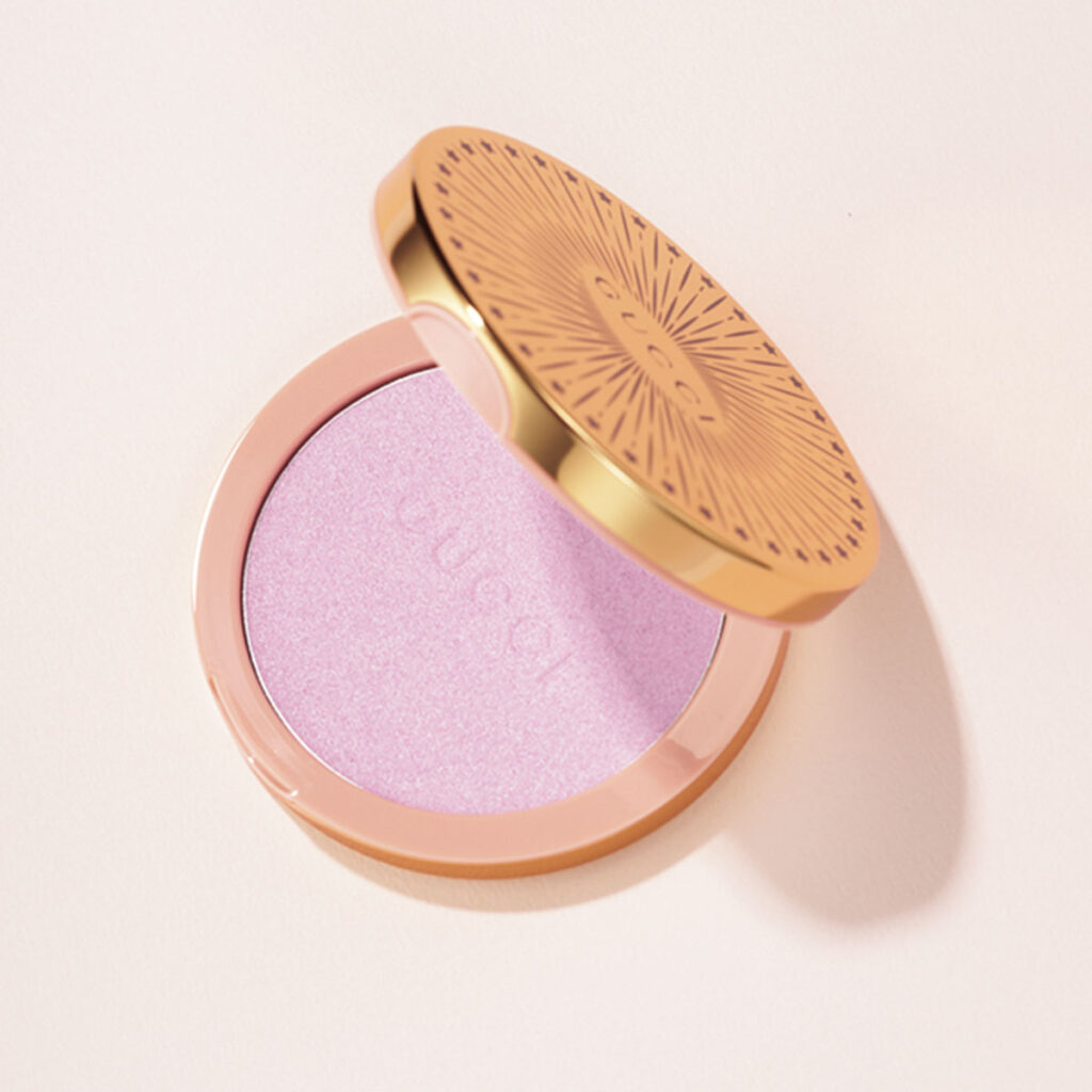 グッチのグロウ ハイライター 02