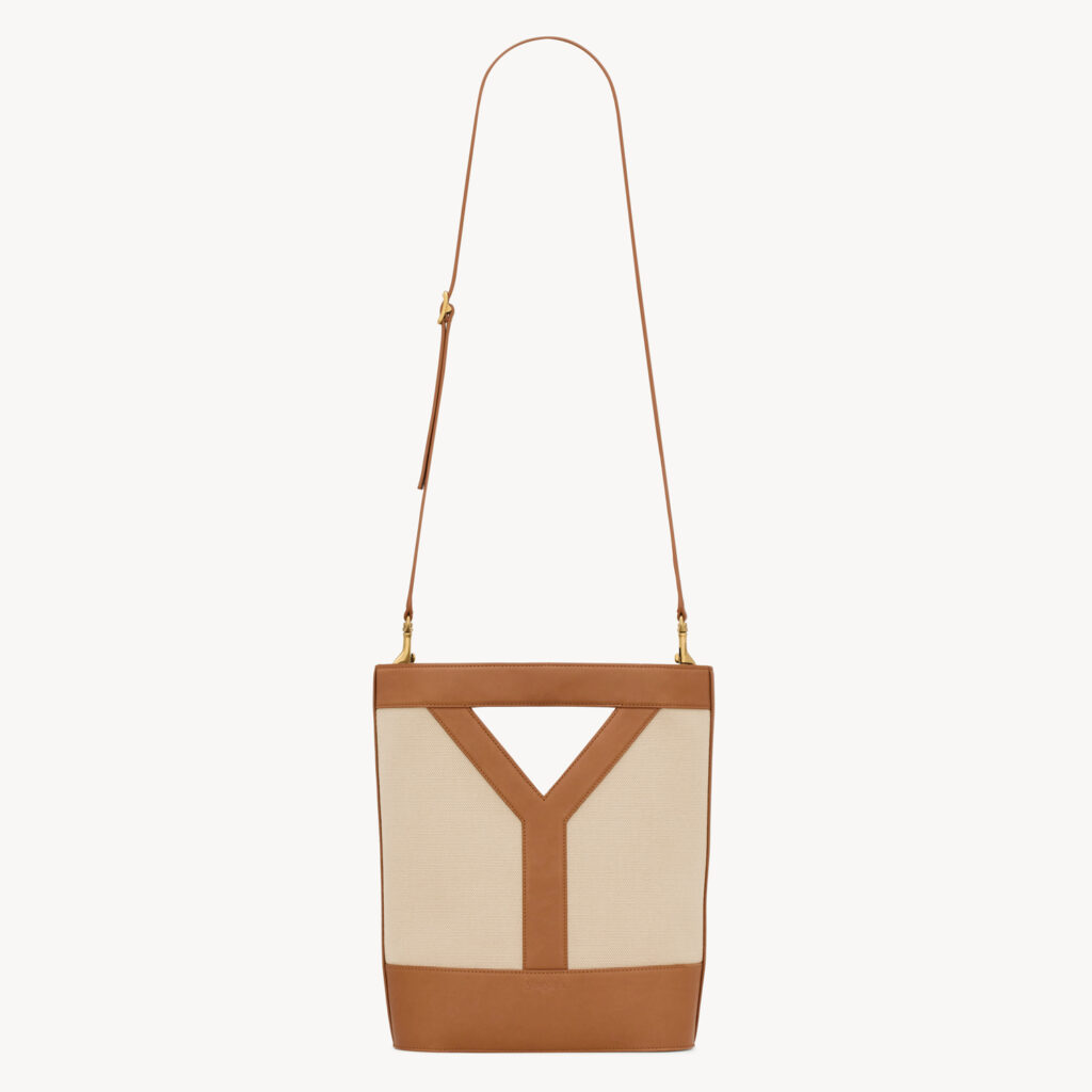 荷物が多い春に！オシャレの仕上げはいつも【サンローランの新作