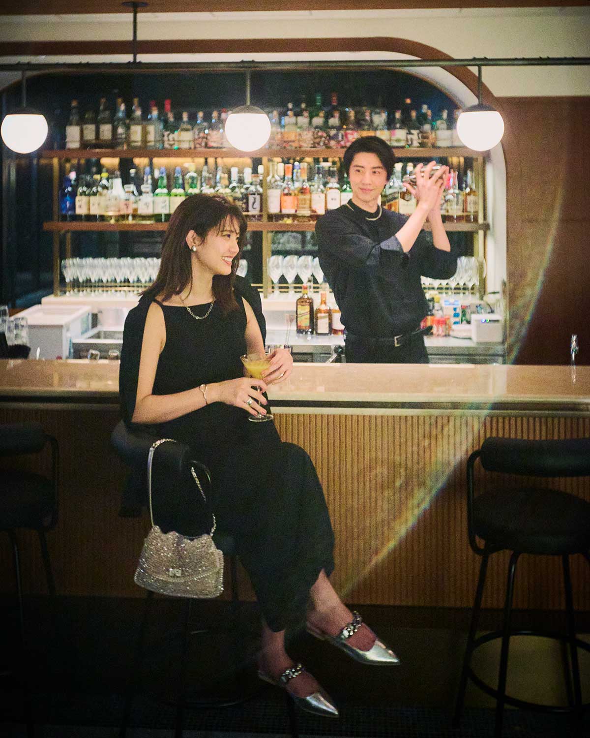 オールブラックのセットアップコーデ