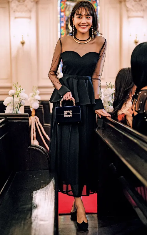 結婚式お呼ばれコーデ 黒のロングドレススタイル