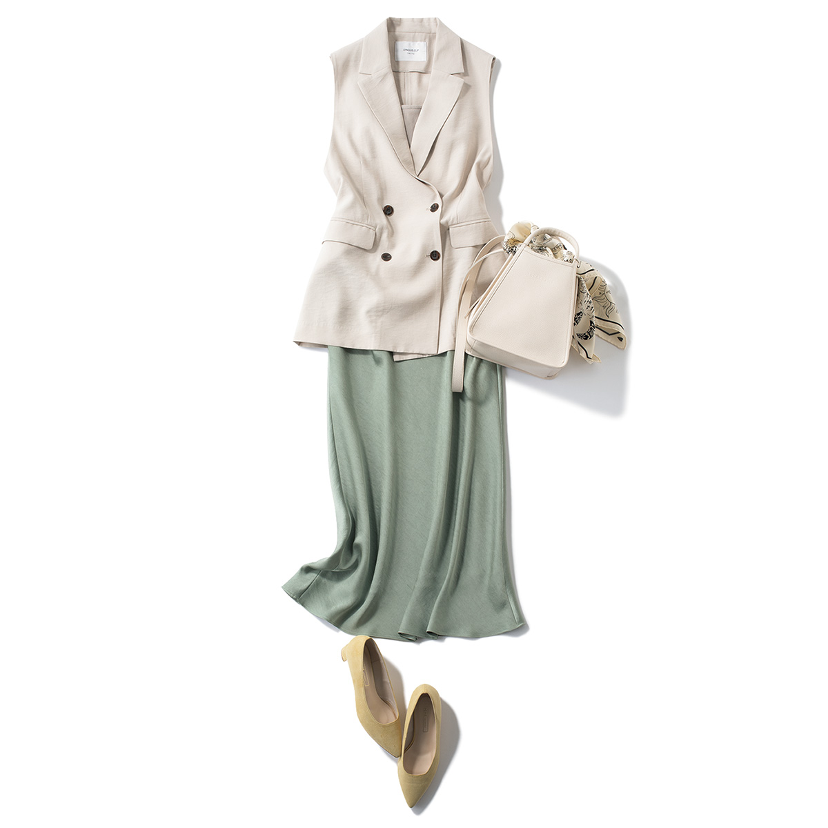 テーラードジレ×グリーンスカートの置き画