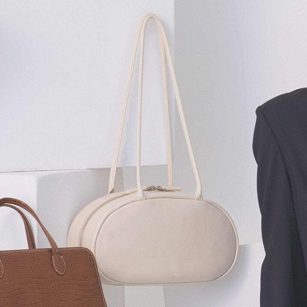 ROH SEOULの横長バッグ