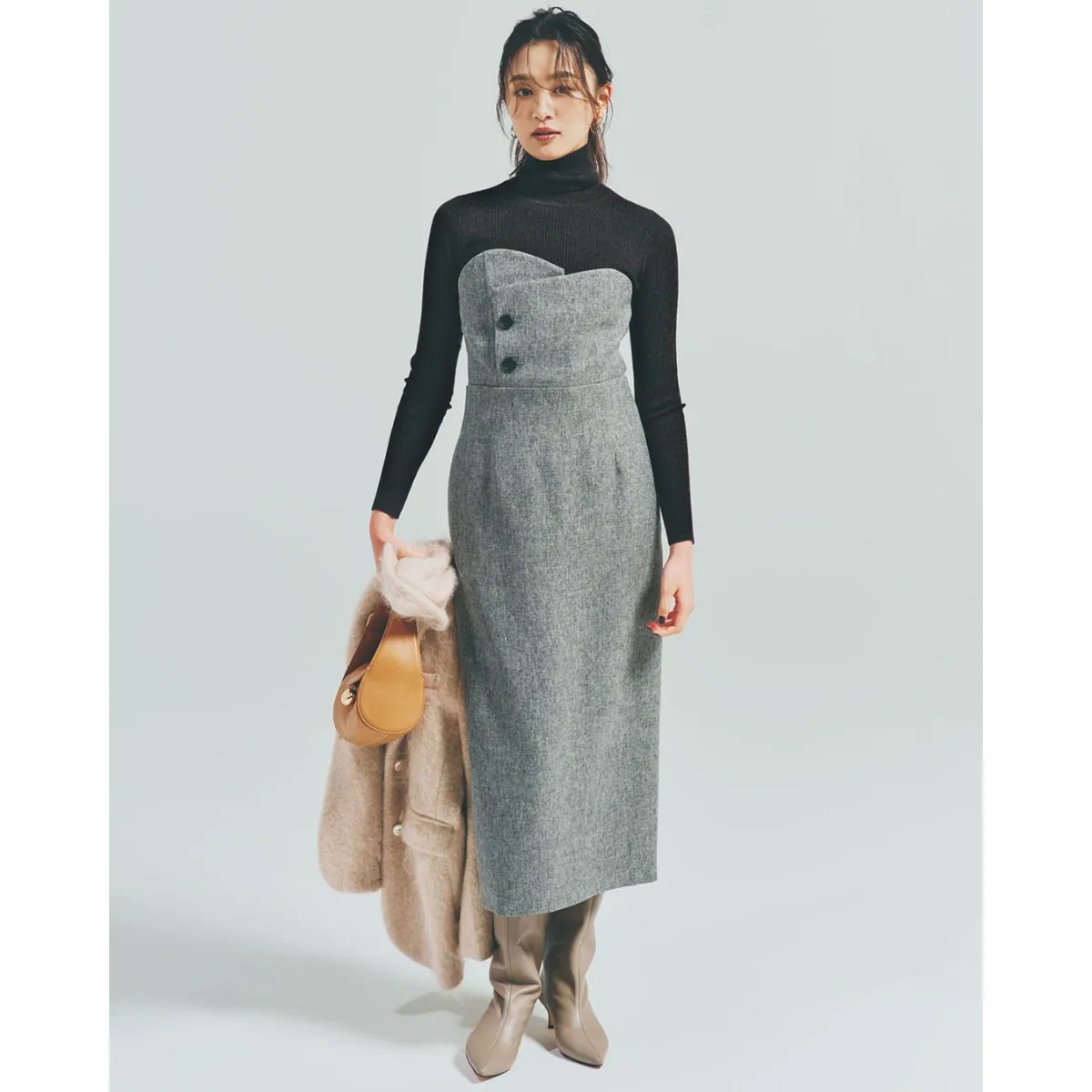 骨格ストレートにおすすめのビスチェワンピ×タートルの松山莉奈さん