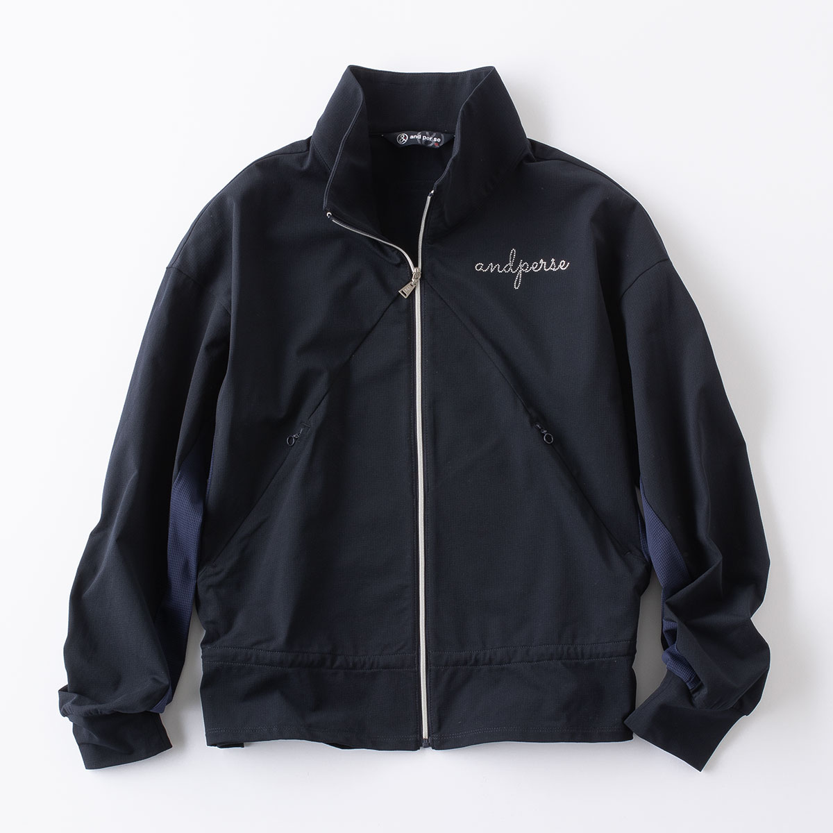 andperseのナイロンブルゾン