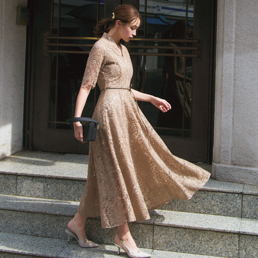 刺繍ワンピのお呼ばれコーデ,お呼ばれワンピ