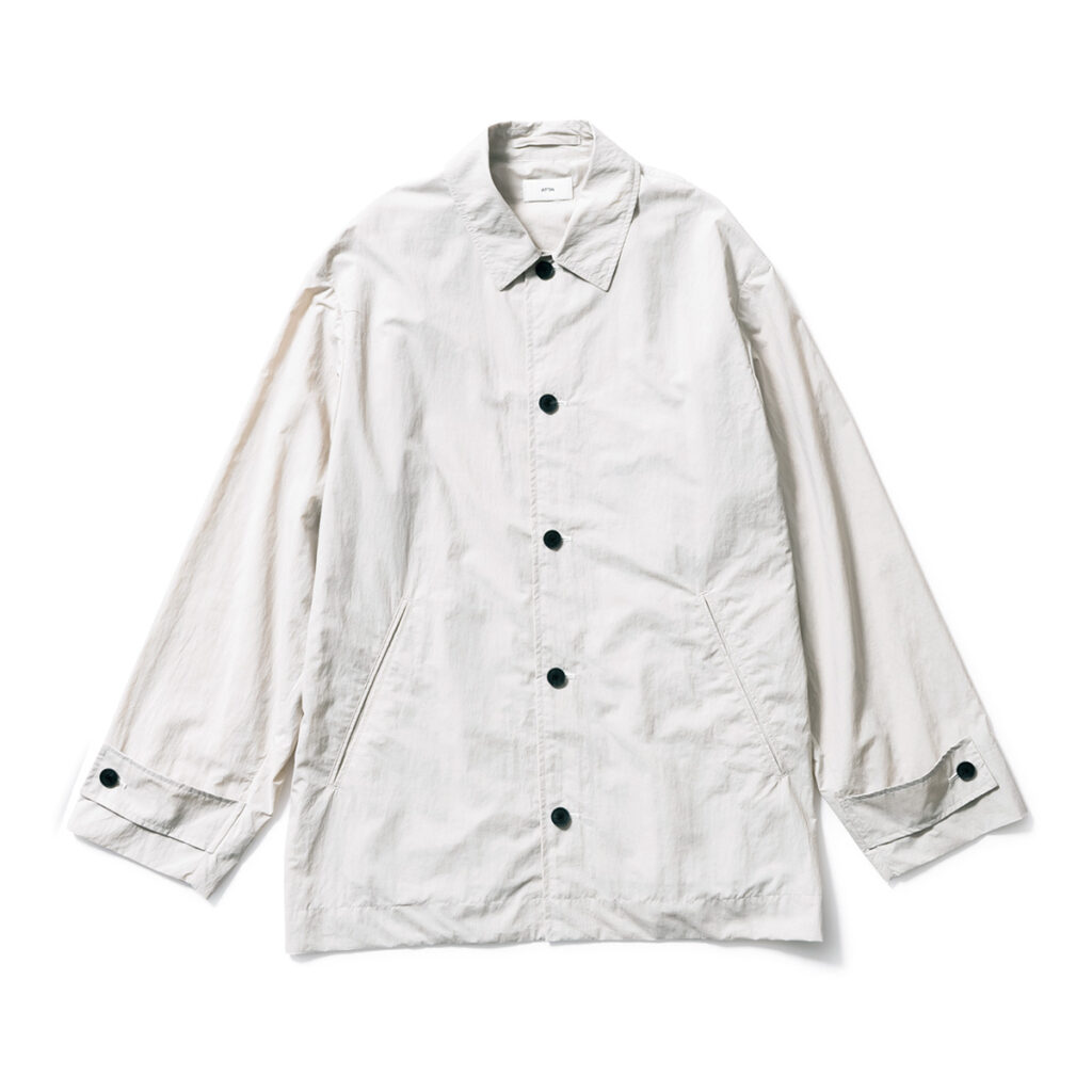 軽量・撥水のナイロンブルゾン