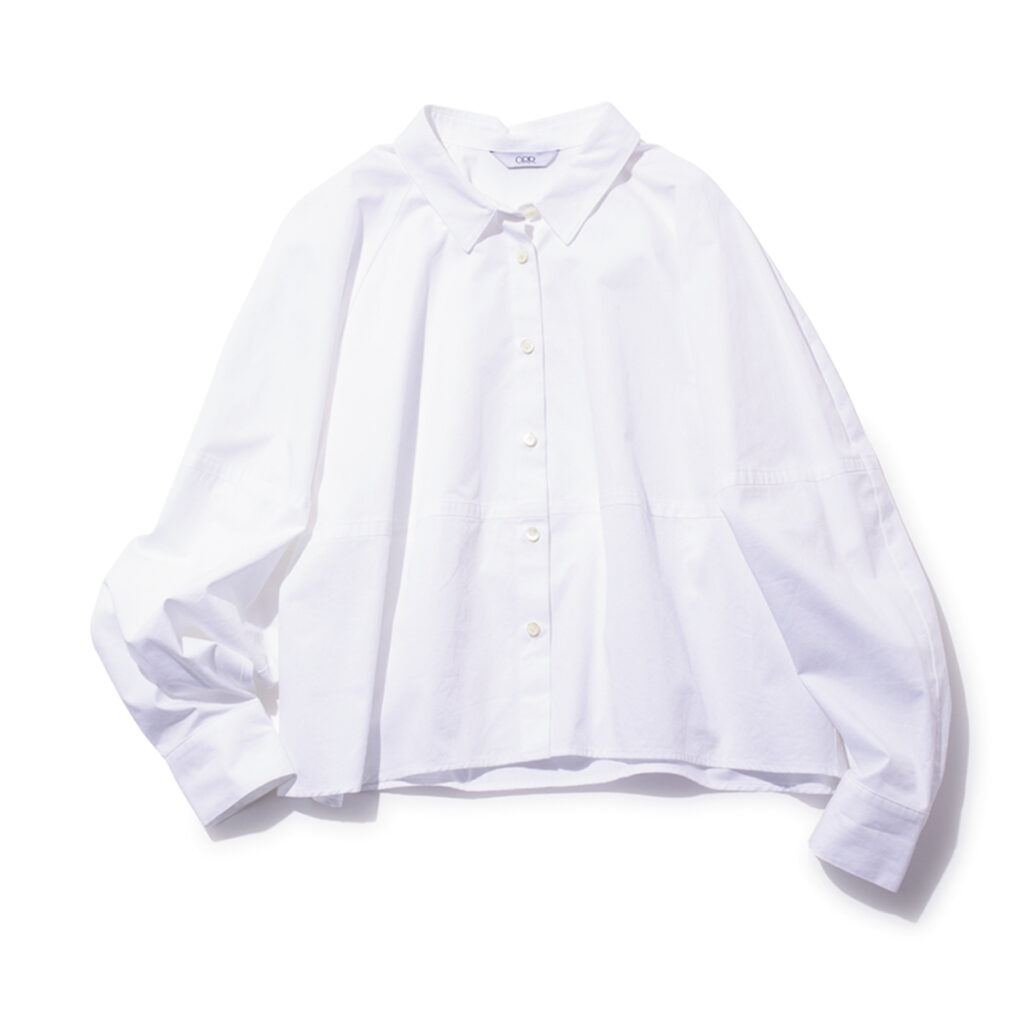 ブラウス見え白シャツ