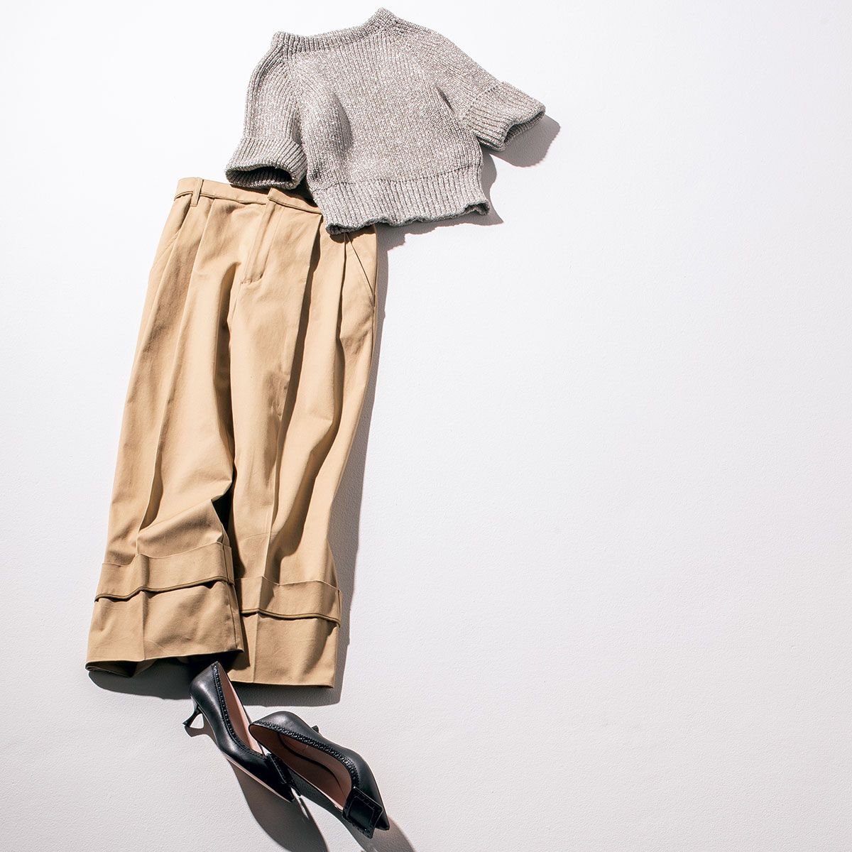 丸林広奈さんがお手本！甘派の洗練カジュアルに「ワークなパンツ