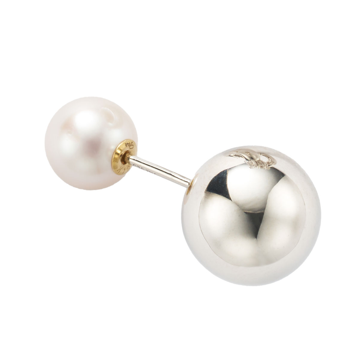 シルバーとパールのピアス