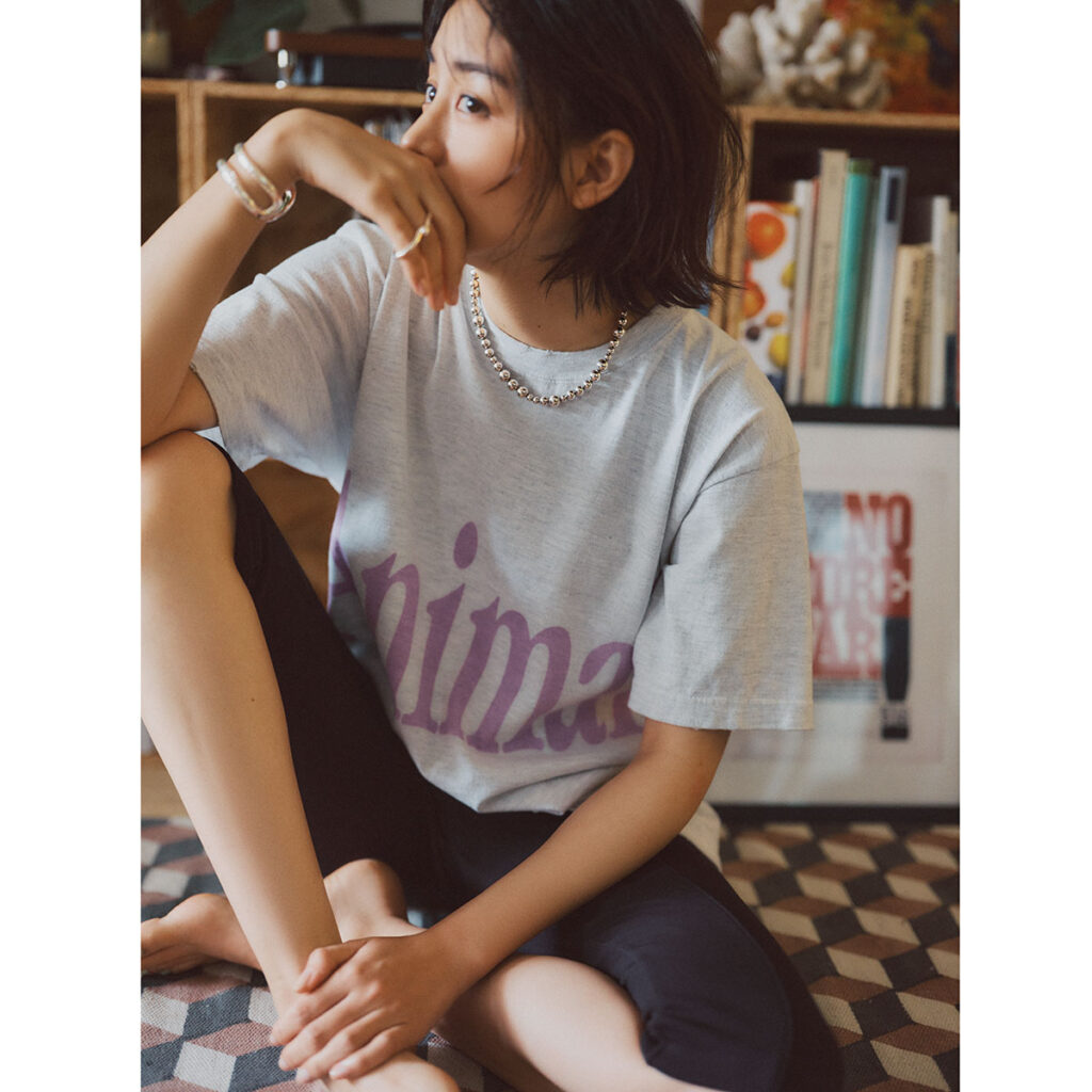 ロゴTとボールチェーンネックレス