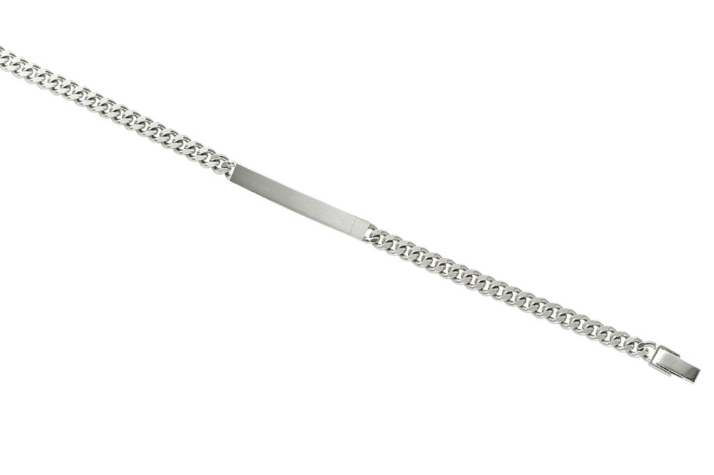 IDプレートとチェーンのシルバーブレスレット