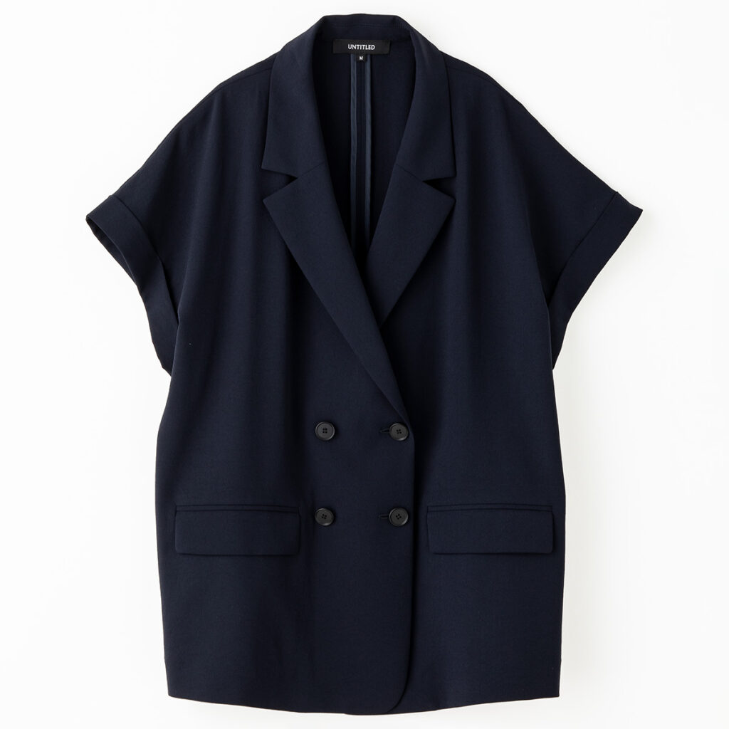 丸みフォルムの半袖ジャケット