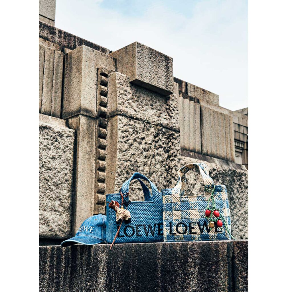 ロエベ フォント トート ミニ