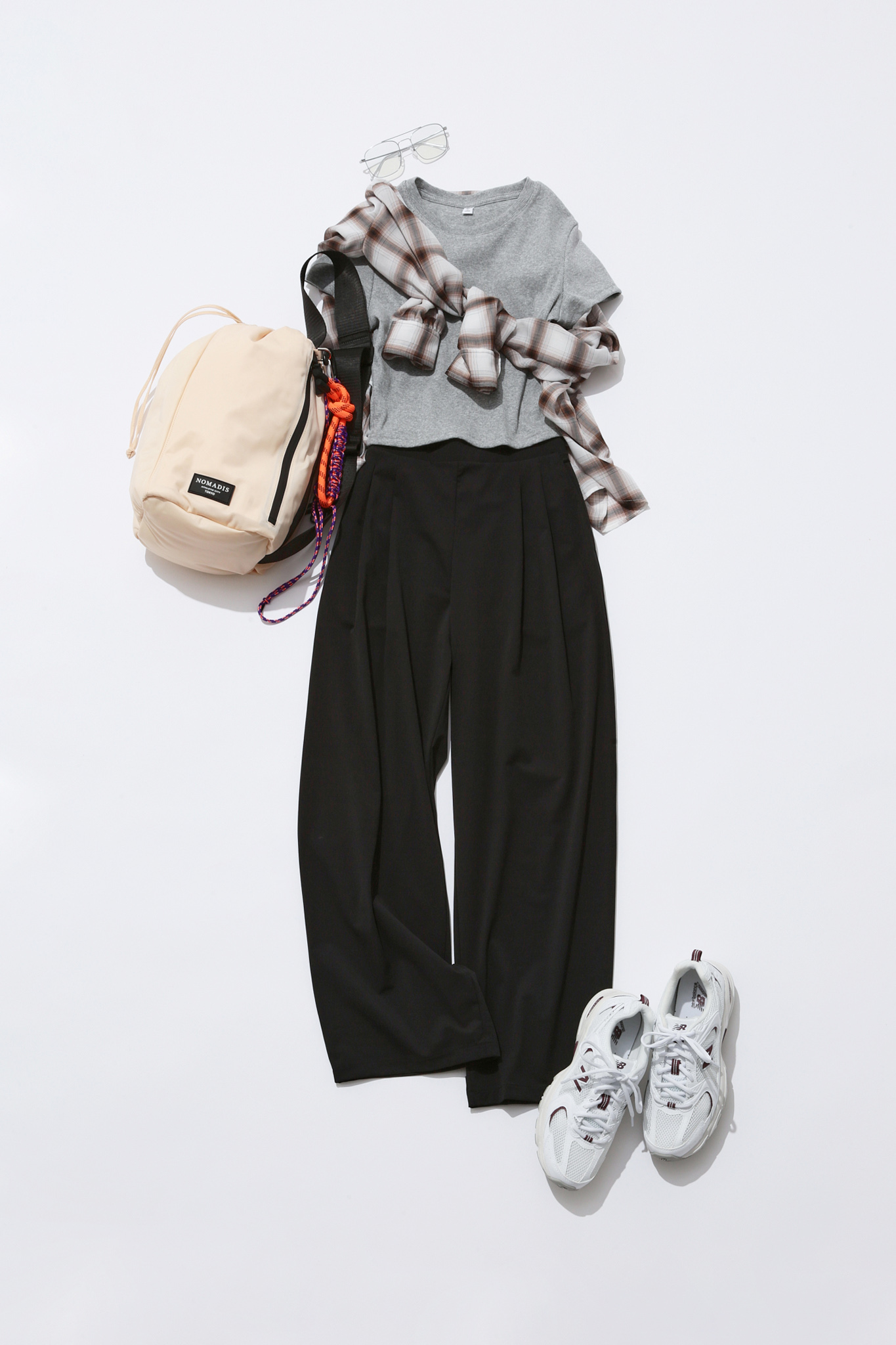 UNIQLO U★美品★ yoa様 リクエスト 2点 まとめ商品 UNIQLO:C] I bought the new shirts in all sizes and colors in