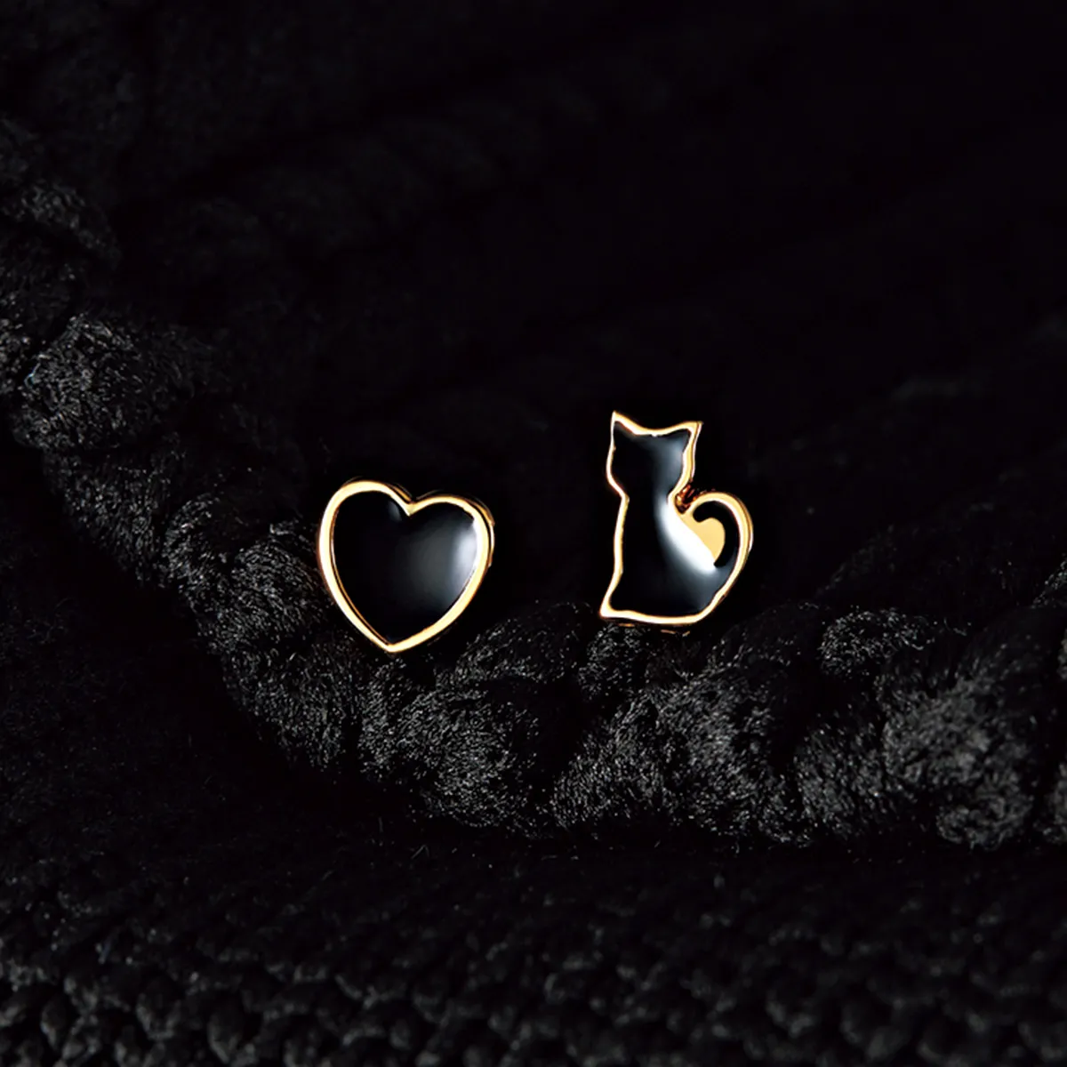 ジュリエッタバイポンテヴェキオのシングルピアス2点