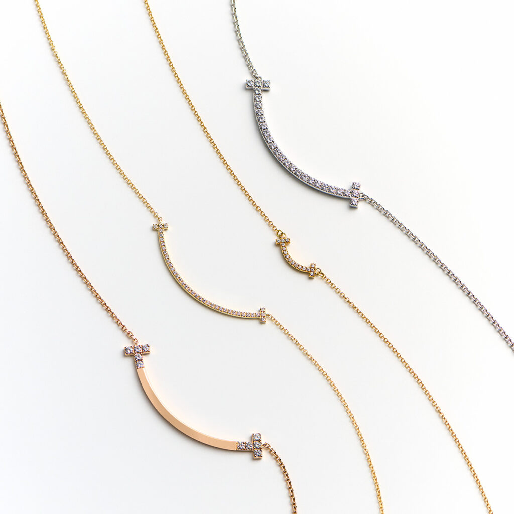 ダイヤモンドのティファニーTスマイル