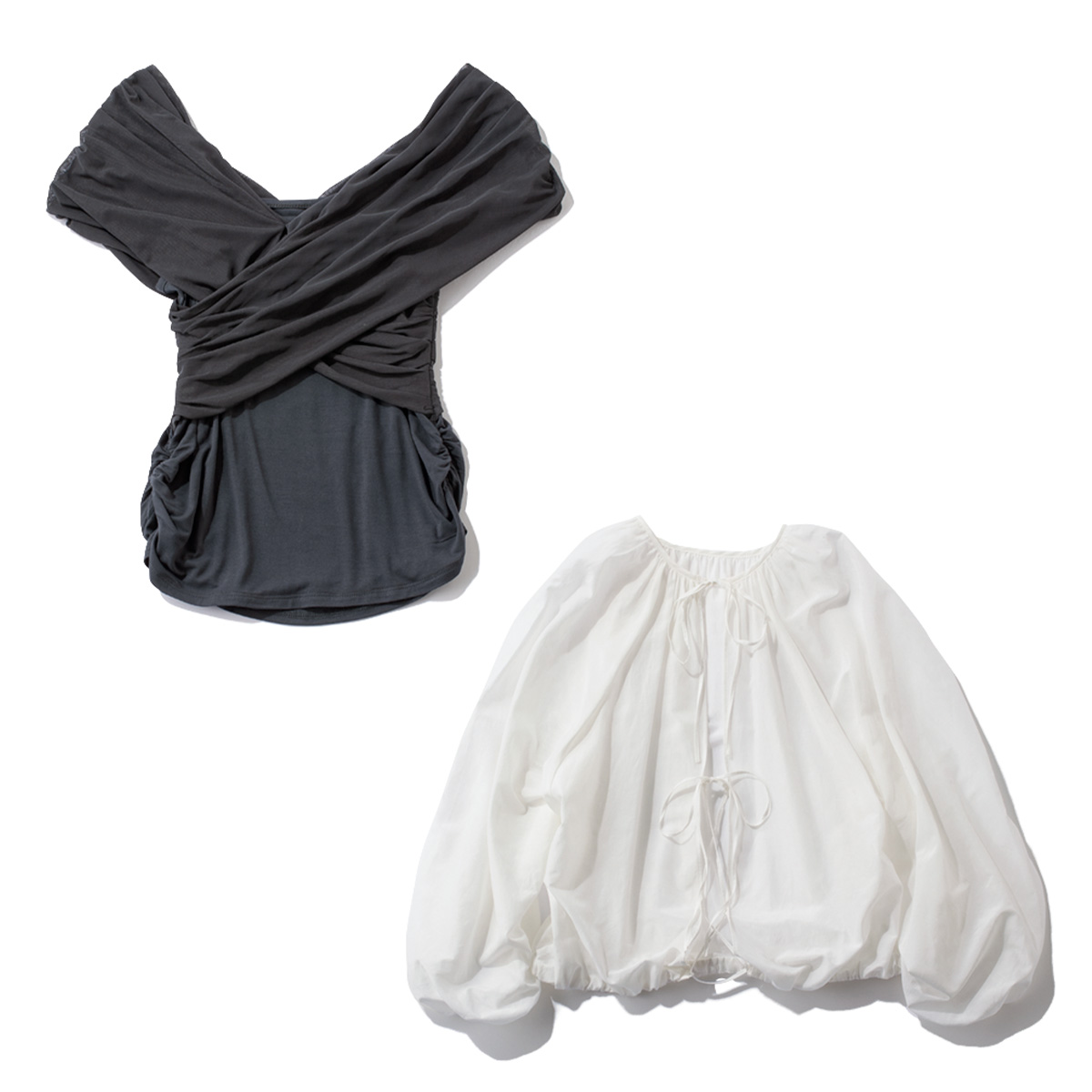 クロスデザインのブラウスとレースアップディテールのブラウス