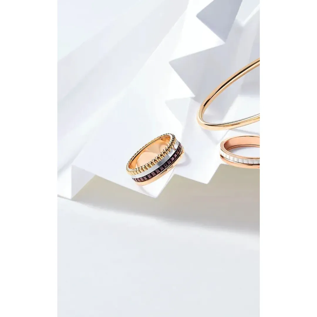 ブシュロンの「キャトル」リングの物撮り。