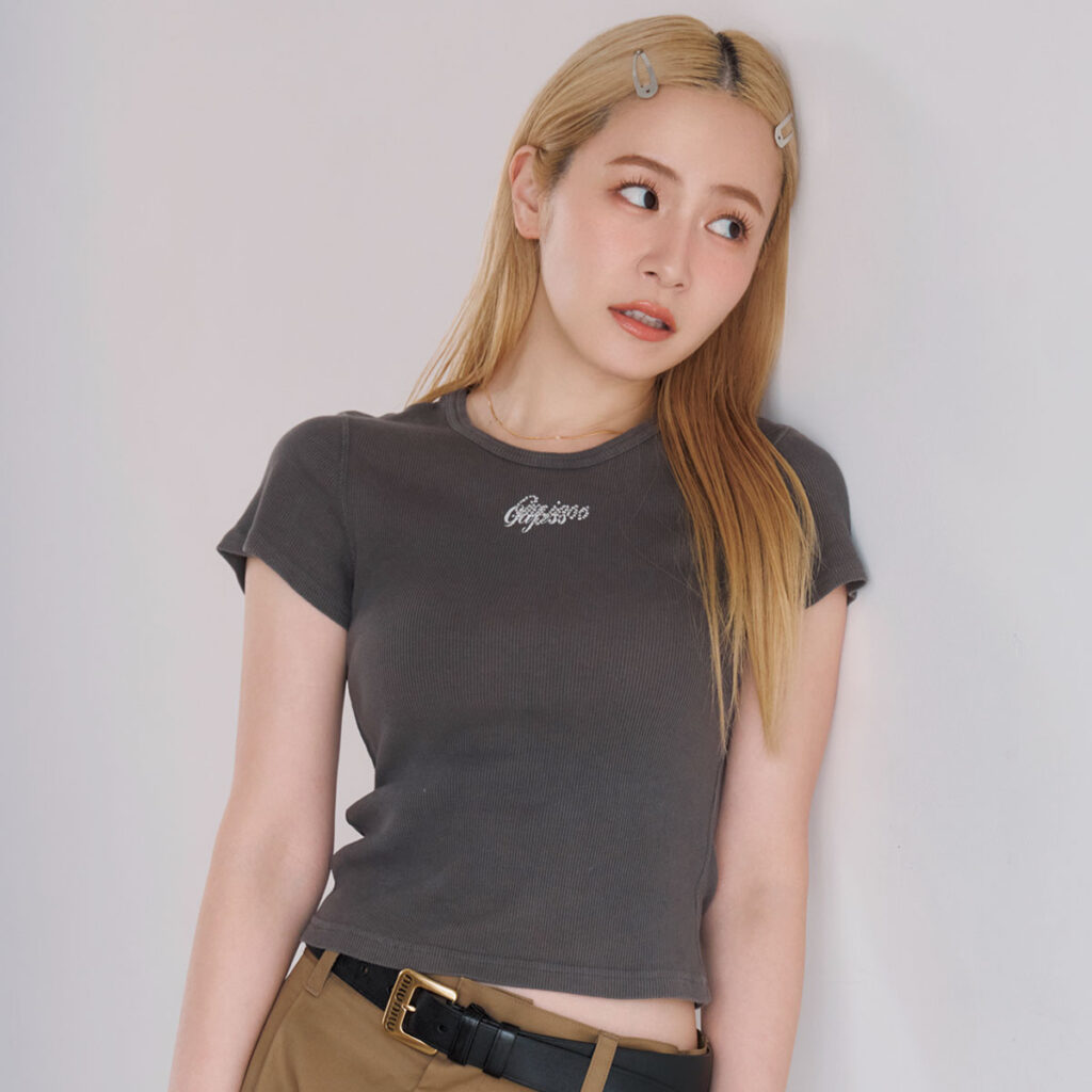 ピチTにパンツのコーデ