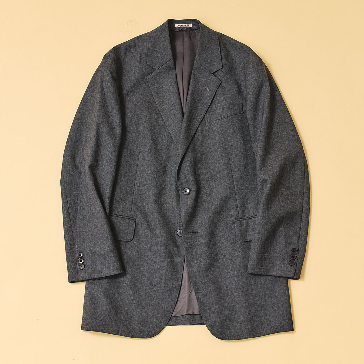 AURALEEのジャケット