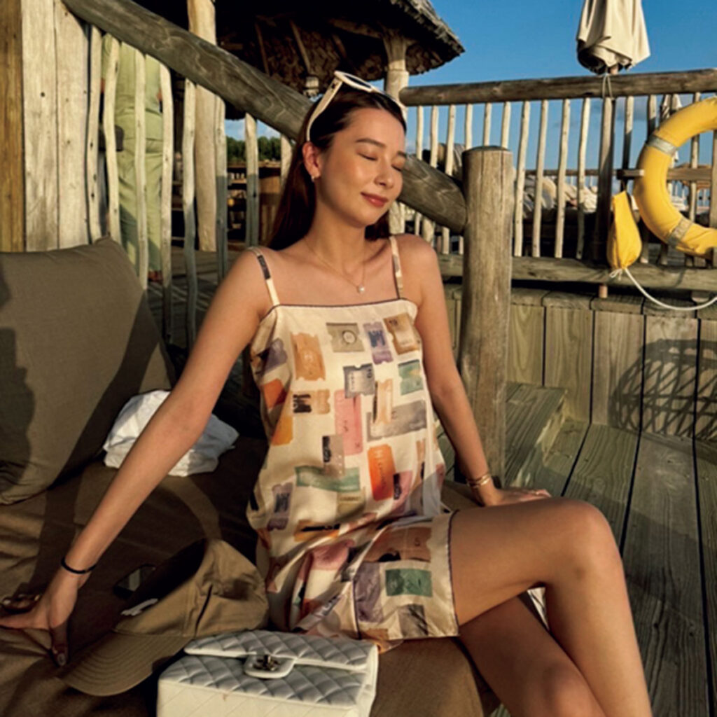 リゾート感満載なミニワンピコーデ