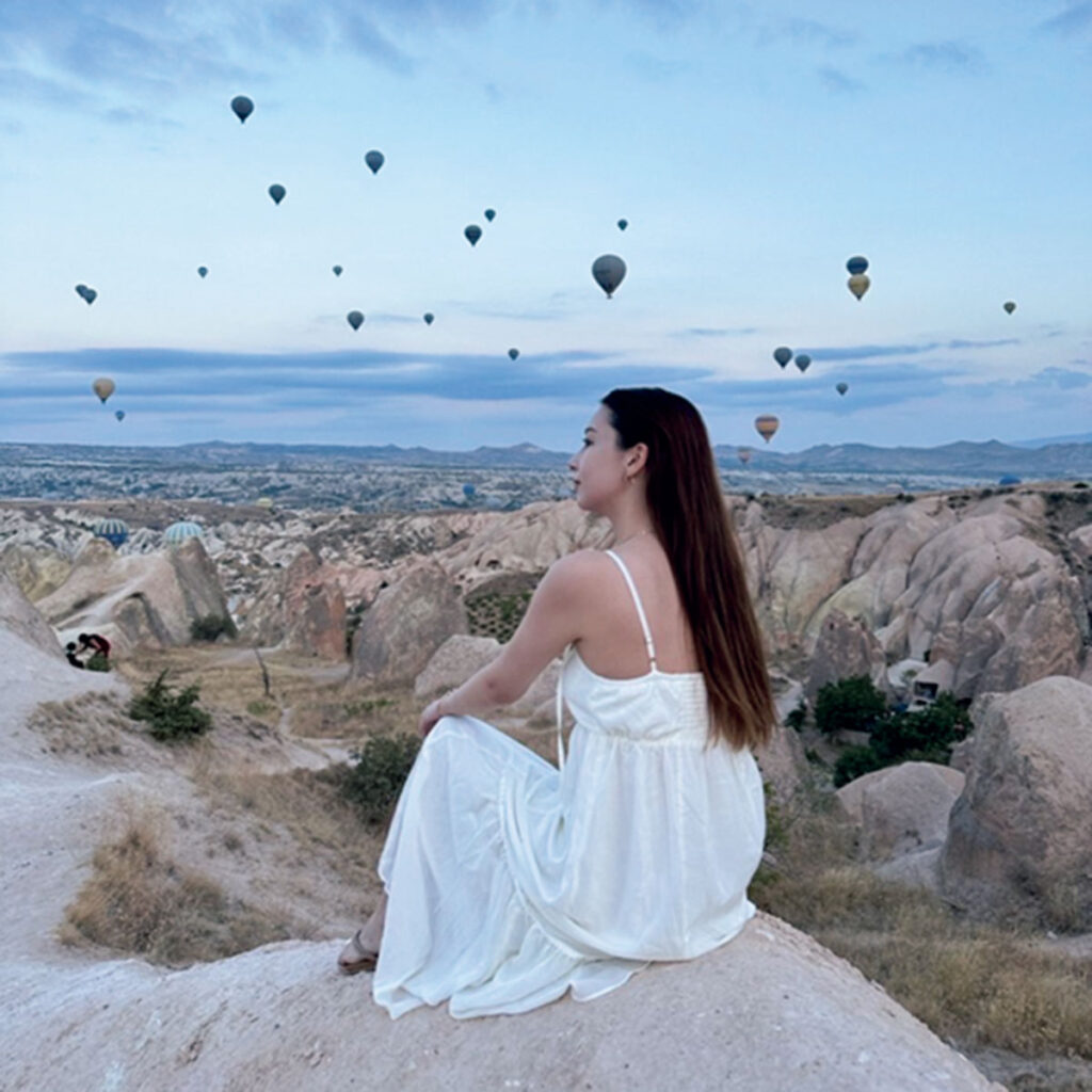 白マキシワンピコーデ