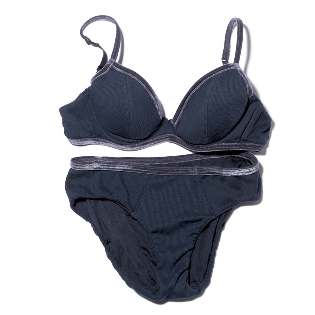 ラヴィジュールのノーレースブラ