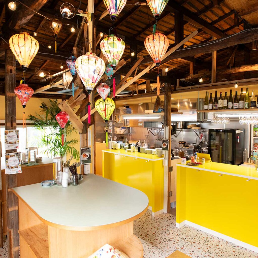 ベトナム屋台スタンド めくる莊