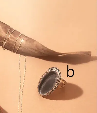 アガットの天然石リングの物撮り。