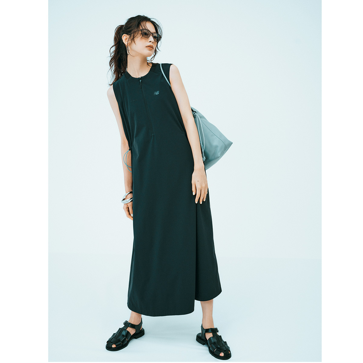 ノースリワンピのコーデ