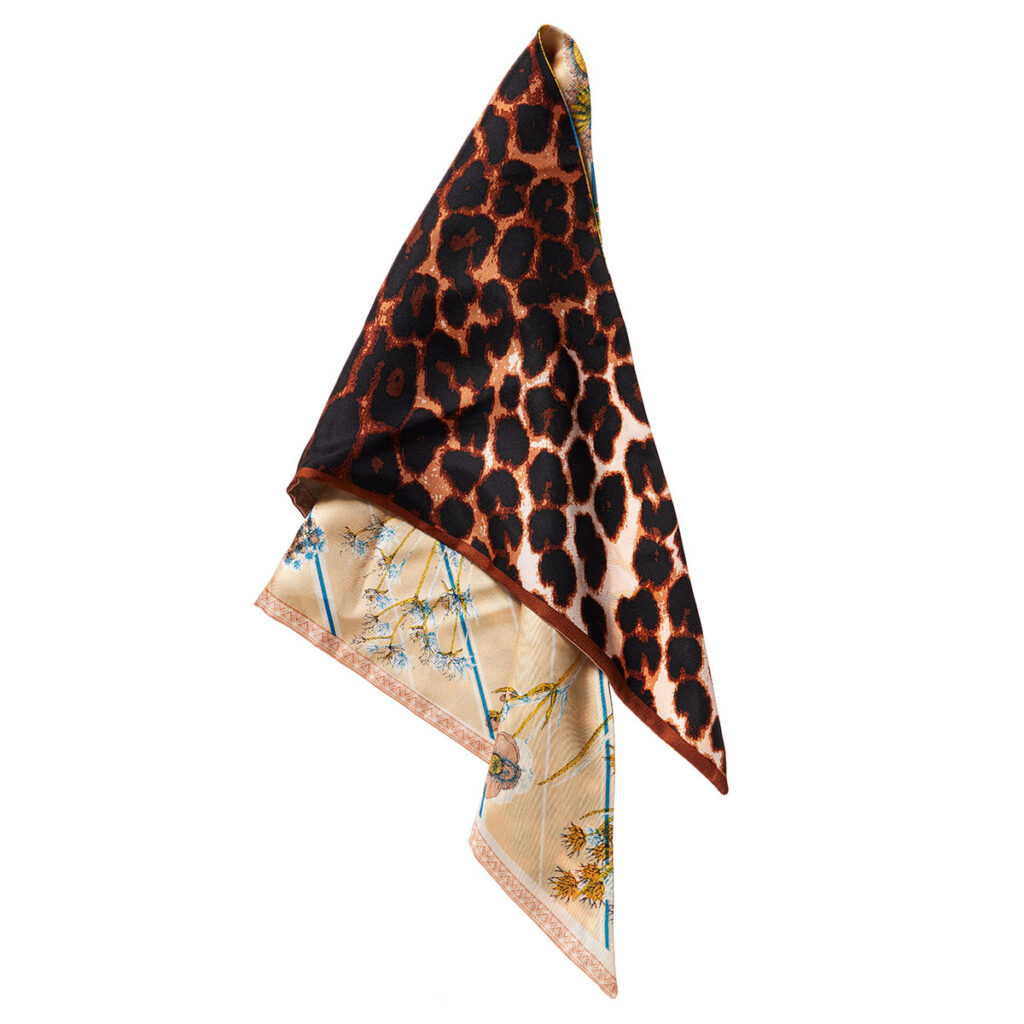 レオパード柄三角スカーフ